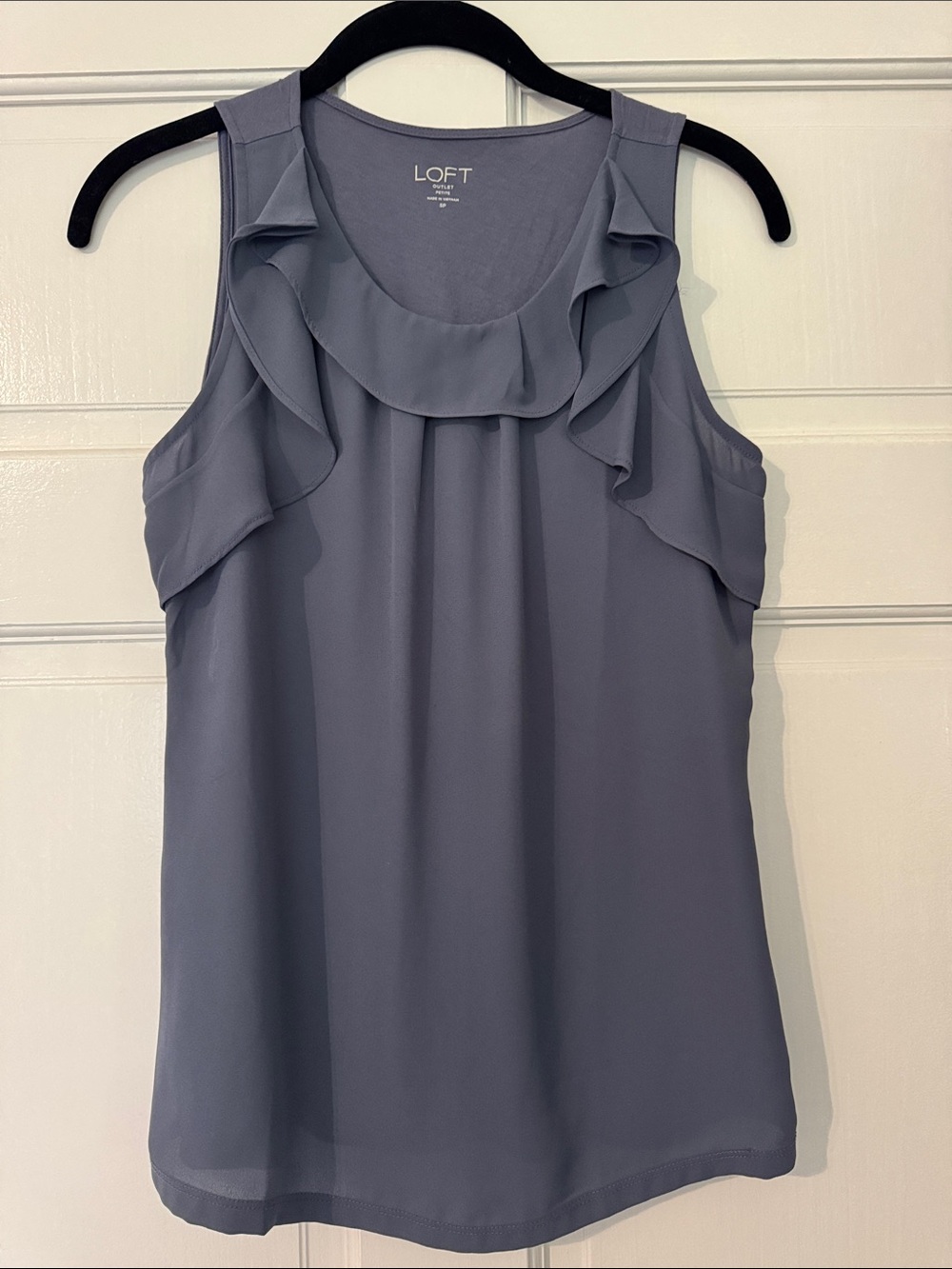 LOFT Ruffle Neck Sleeveless Top in Dusty Blue-Grey-sz sp